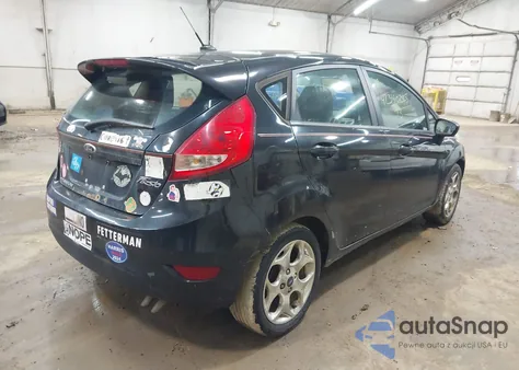 2013 Ford Fiesta Titanium из США, поврежденный, VIN 3FADP4FJXDM103892